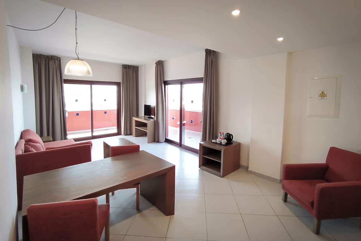 1 bedroom, minibar, in-room safe, desk