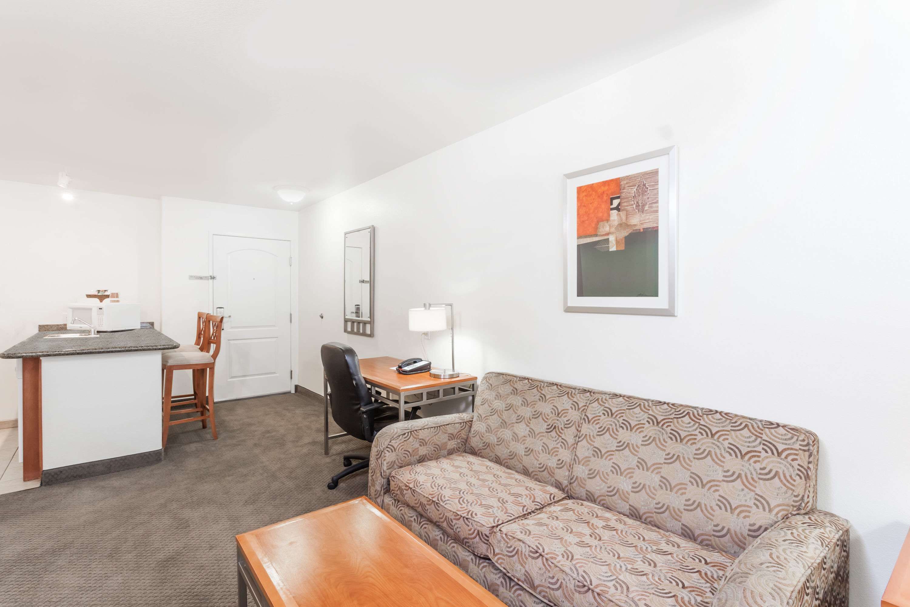 studio suite, 1 king bed, non smoking | premium bedding, pillow-top beds, desk, blackout curtains