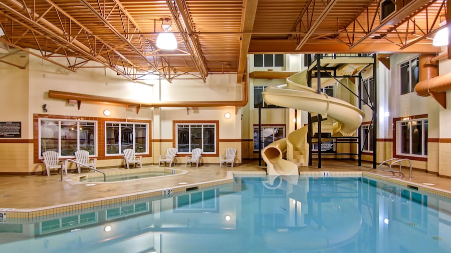 Ramada by Wyndham Ponoka