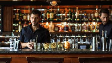 Bar (en el alojamiento)