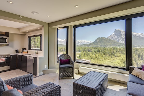 Panoramic Suite | View from room - The Juniper Hotel (Banff)