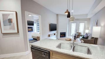 Condo, 1 King Bed with Sofa bed, Corner (1 Bedroom) | Premium bedding, in-room safe, desk, soundproofing