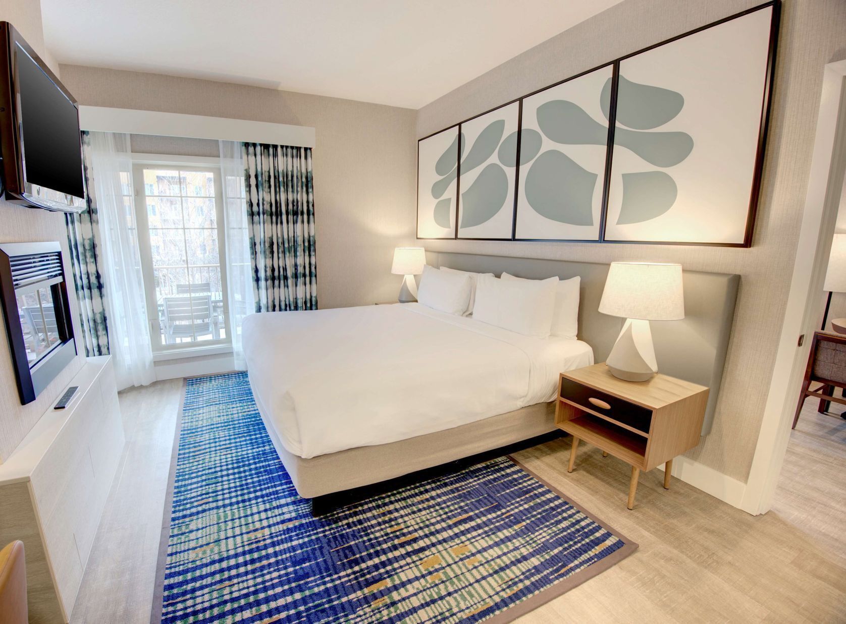 Premium bedding, in-room safe, desk, soundproofing