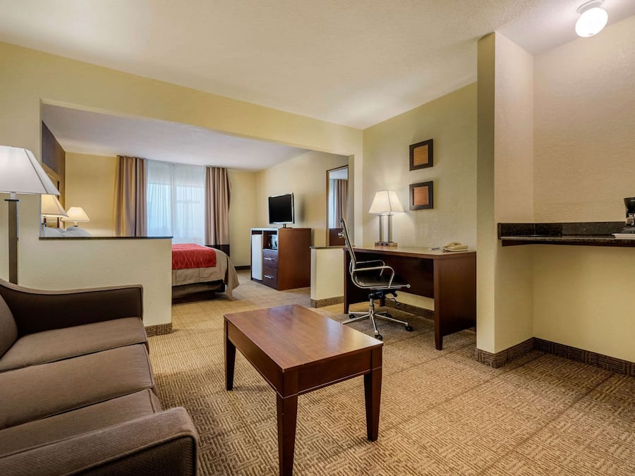 Suite, 1 King Bed with Sofa bed, Non Smoking | Desk, soundproofing, iron/ironing board, free cribs/infant beds