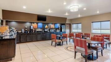 Az árban foglalt svédasztalos reggeli mindennap