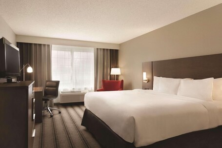 Country Inn Suites by Radisson, Indianapolis Airport South, IN - Image 11