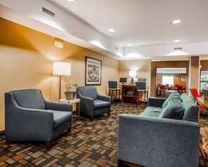 Lobby - Comfort Suites Independence - Kansas City (Independence)