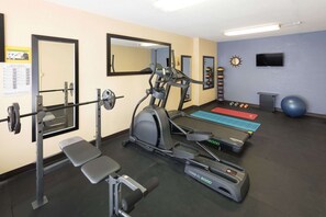 Fitness facility - Days Inn by Wyndham Madison (Madison)