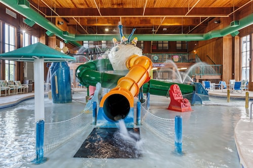 Polynesian Hotel & Suites Wisconsin Dells/Lake Delton