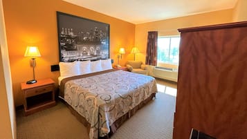 Standard Room, 1 King Bed, Non Smoking | Desk, blackout curtains, iron/ironing board, free cots/infant beds