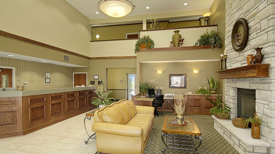 Super 8 by Wyndham Topeka at Forbes Landing