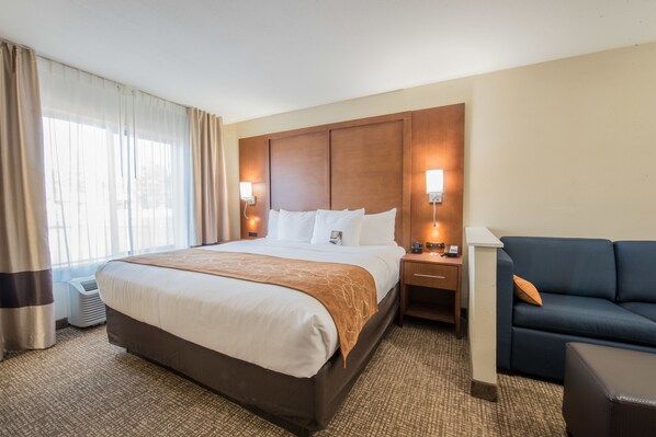 Premium bedding, down duvets, pillow-top beds, desk