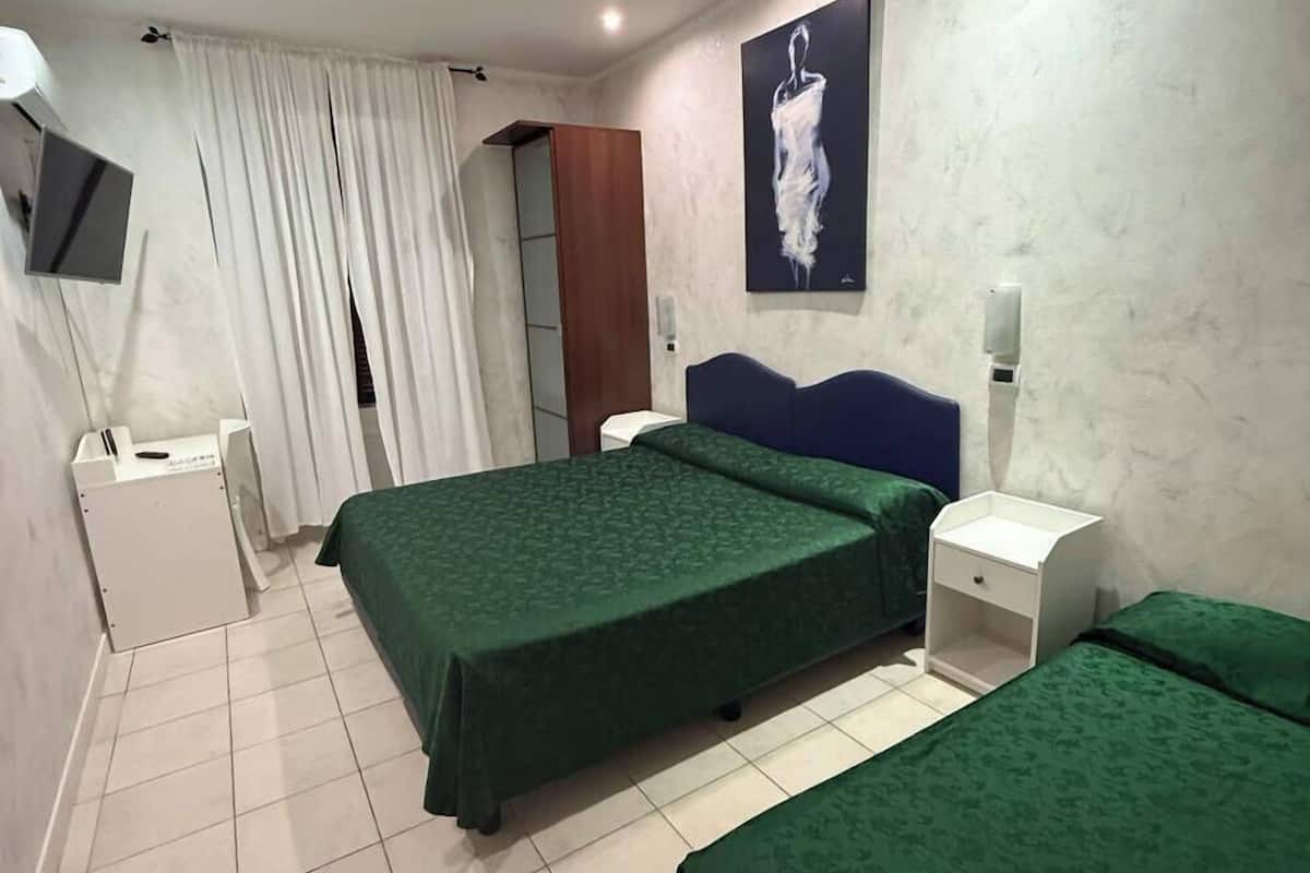 Dreibettzimmer