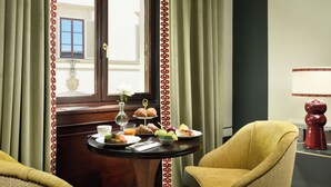 Superior-Doppelzimmer, Stadtblick | Wohnbereich
