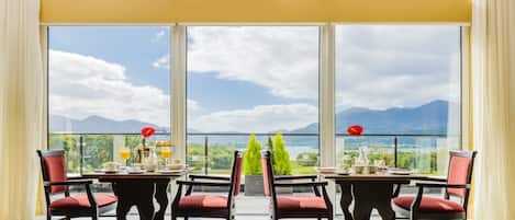 Daily buffet breakfast (EUR 14.50 per person)