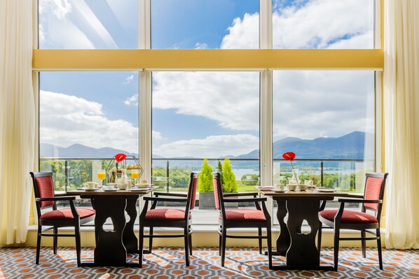Daily buffet breakfast (EUR 14.50 per person) - Castlerosse Park Resort (Killarney)