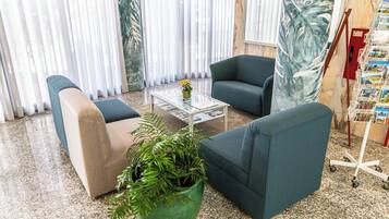 Sala de estar en el lobby