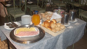 Daily continental breakfast for a fee