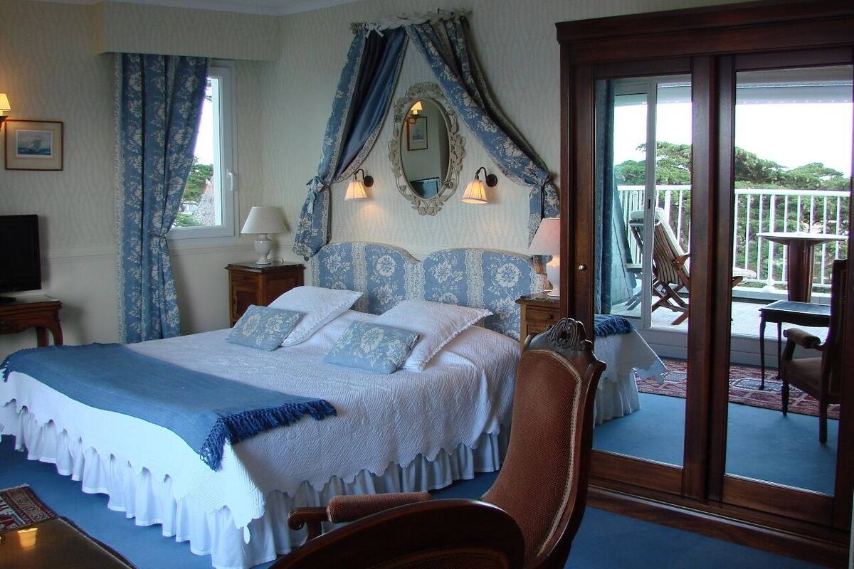 Suite, Sea View