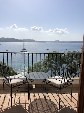 Superior Double Room, Balcony, Sea View | Balcony - Hotel Cala Fornells (Calvia)