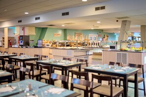 Dining - Alua Golf Trinidad (Roquetas de Mar)