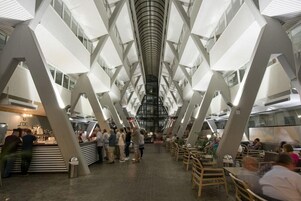 2 间餐厅，供应早餐