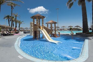 2 outdoor pools, pool umbrellas, pool loungers - Alua Golf Trinidad (Roquetas de Mar)