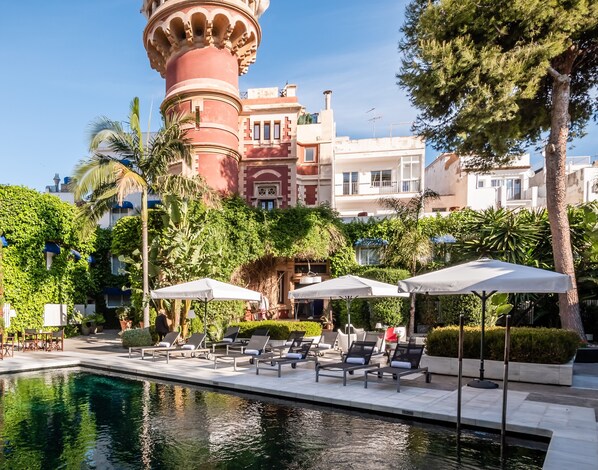 Fachada de la propiedad