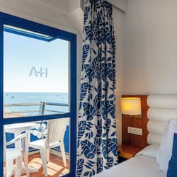 Doppia Superior (2 adults) | Minibar, postazione laptop, tende oscuranti, Wi-Fi gratuito