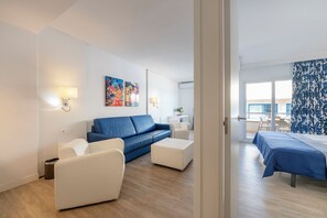 Comfort Suite, Balcony | Minibar, laptop workspace, blackout curtains, free WiFi - Hotel Tahiti Playa 4S (Santa Susanna)
