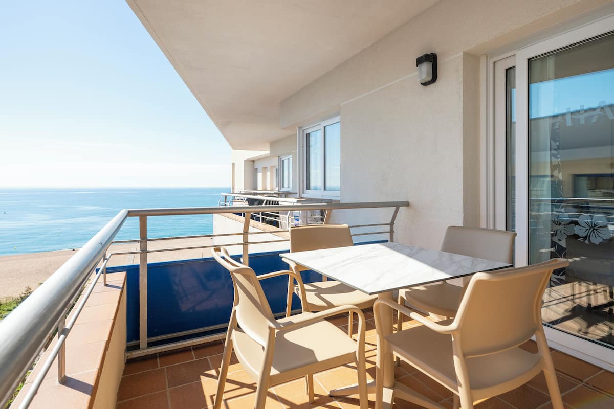 Comfort-Suite, Balkon | Minibar, laptopgeeigneter Arbeitsplatz, Verdunkelungsvorhänge