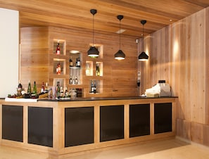 Bar (en la propiedad)