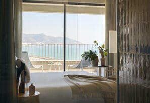 Free toiletries, hair dryer, bathrobes, slippers - ME Sitges Terramar (Sitges)