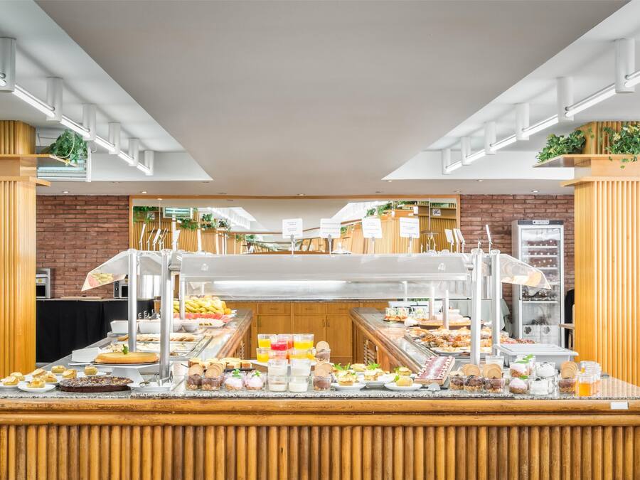 Se sirven desayunos, almuerzos y cenas