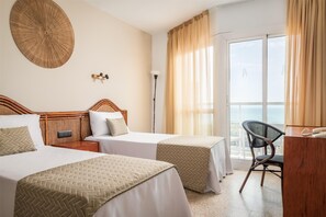 Escritorio, wifi, ropa de cama