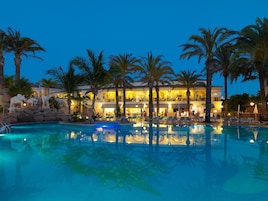 2 piscinas al aire libre