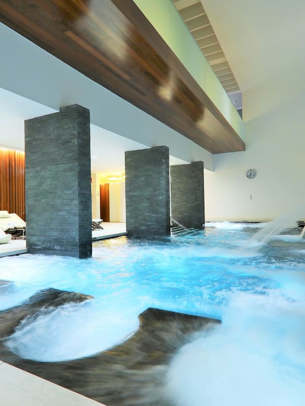 Couples treatment rooms, sauna, Turkish bath, body treatments