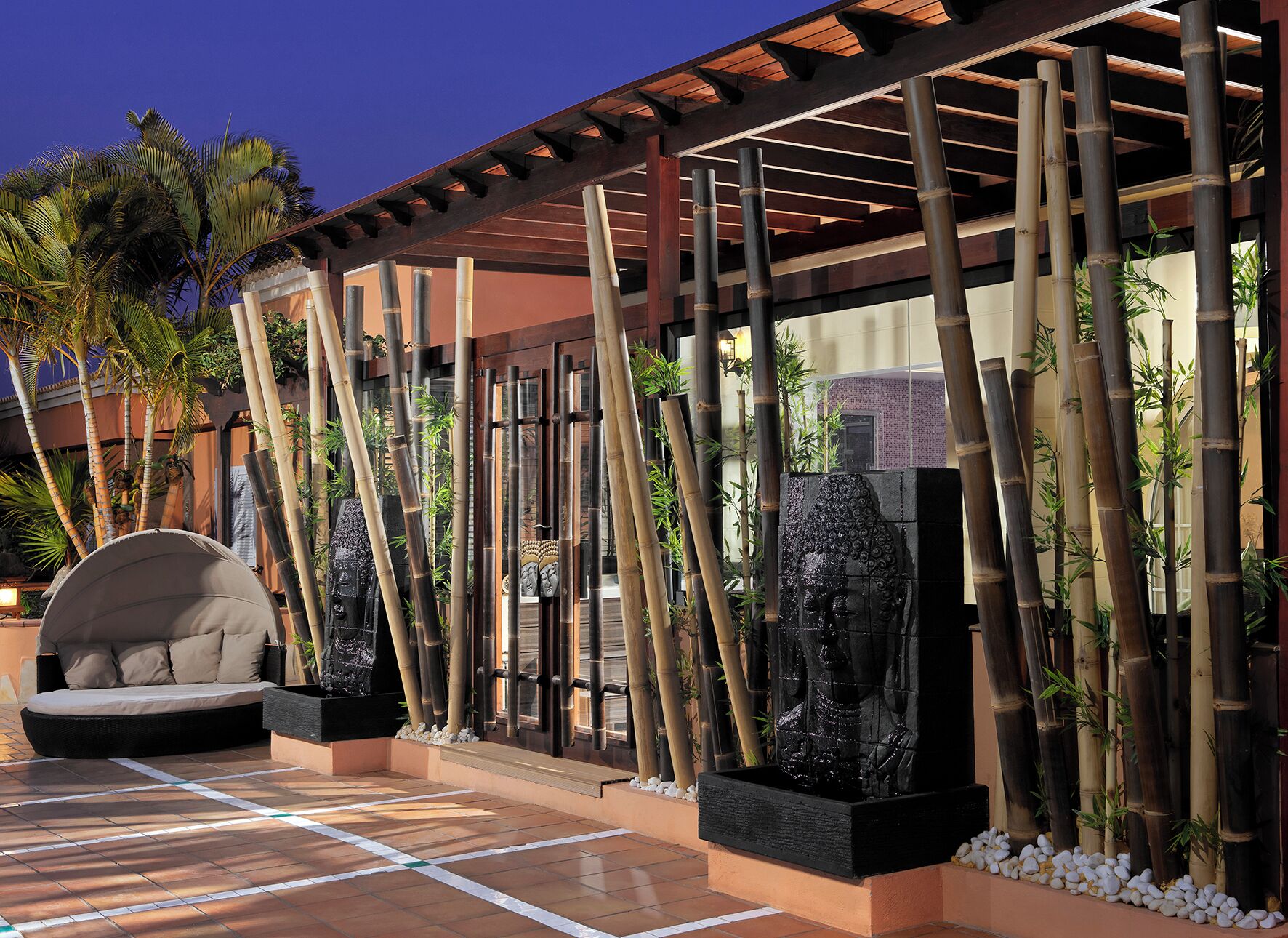 桑拿、身體療程、水療、修手甲/腳甲