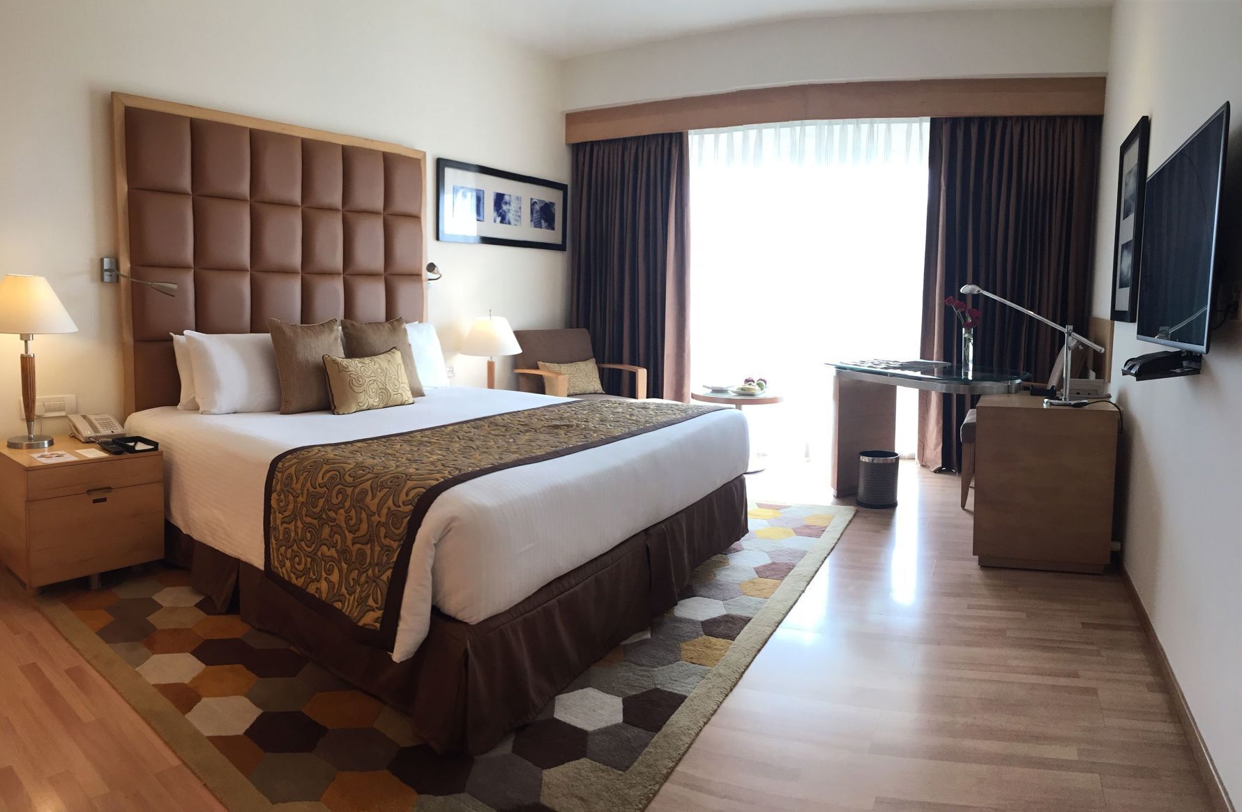 Minibar, in-room safe, individually furnished, desk