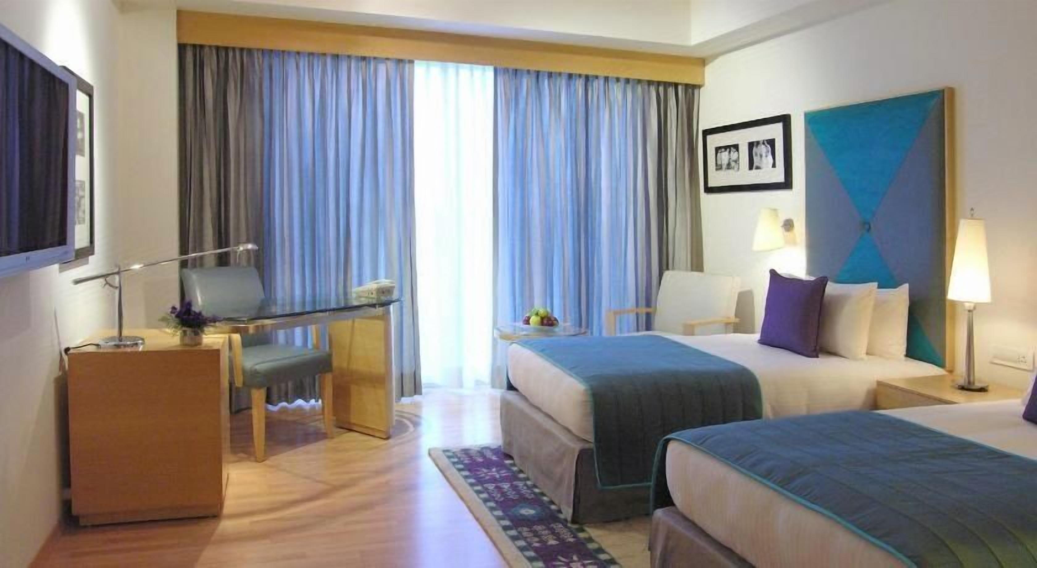 Minibar, in-room safe, individually furnished, desk