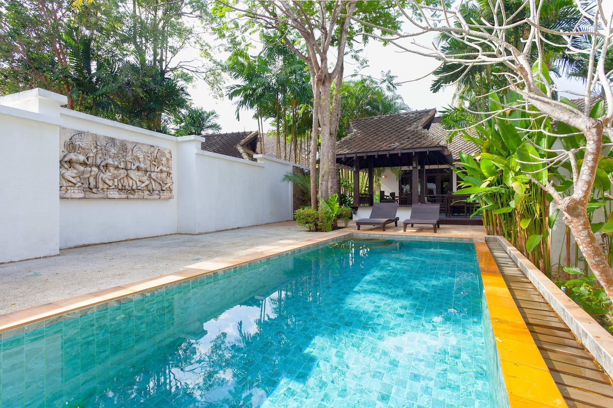Grand Deluxe Pool Villa | ตู้นิรภัยในห้องพัก, ผ้าม่านกันแสง, Wi-Fi ฟรี, ผ้าปูที่นอน
