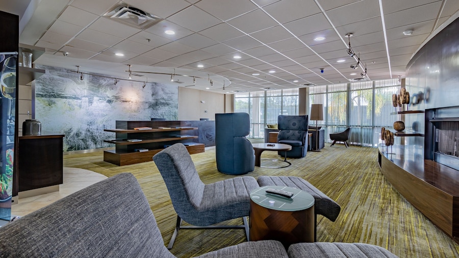 Courtyard by Marriott Brunswick