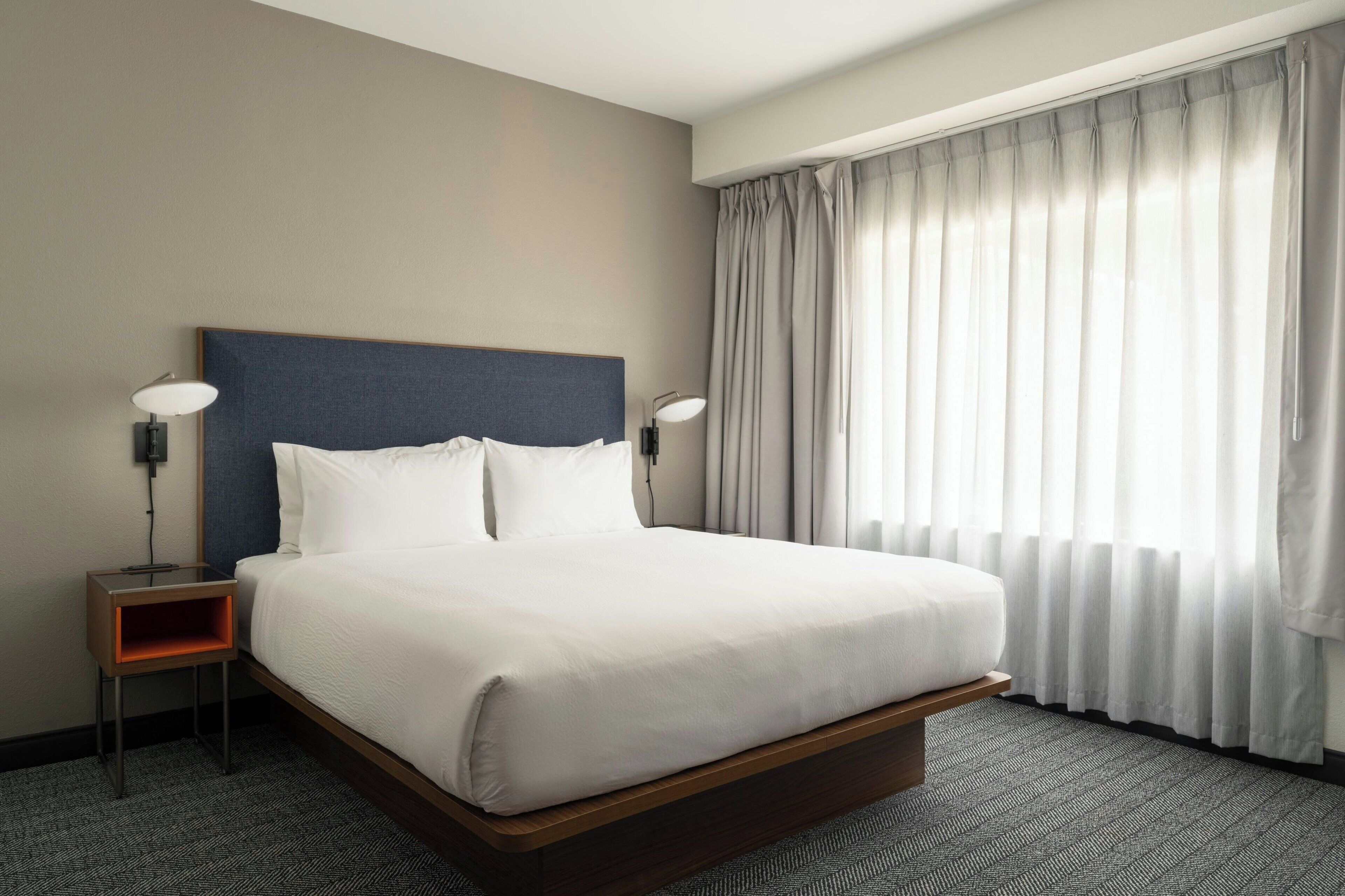 Sengetøy av topp kvalitet, dundyner og memory foam-senger