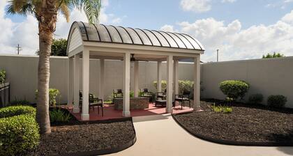 Courtyard by Marriott Brunswick