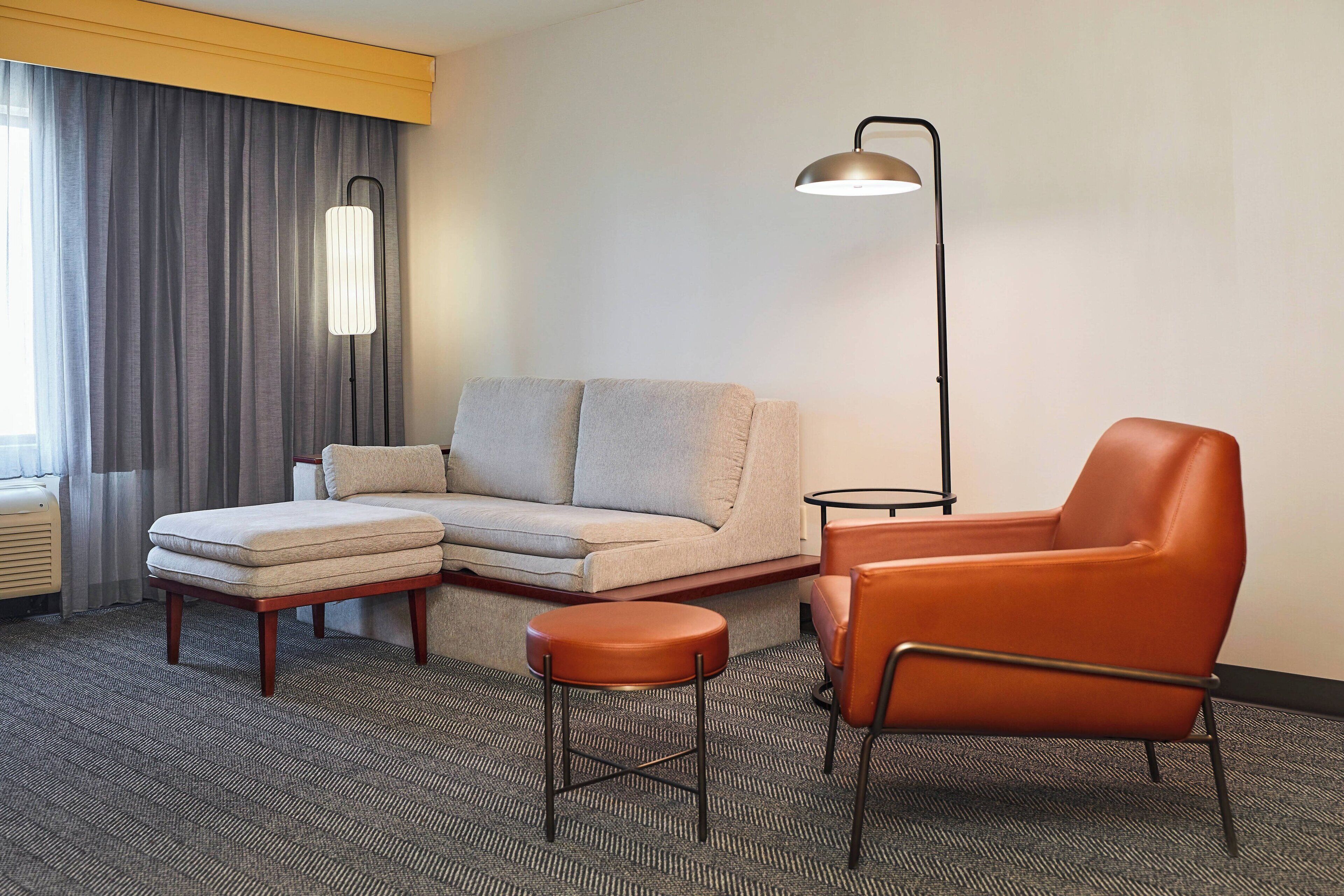 suite, 1 bedroom, non smoking | living area | smart tv, netflix, pay films