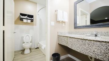 Combined shower/bathtub, deep-soaking bathtub, free toiletries