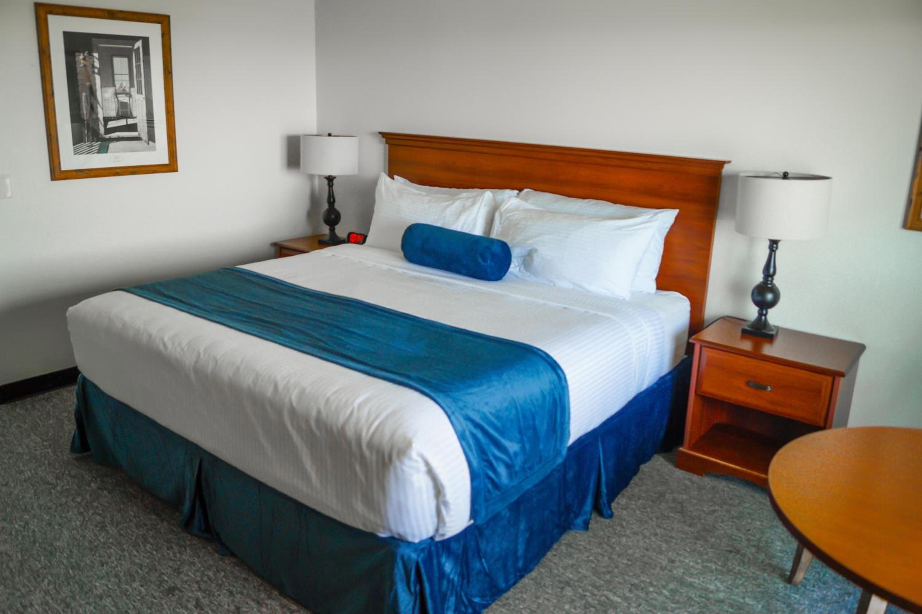 one king bed with balcony, non-pet | 1 bedroom, rollaway beds, bed sheets