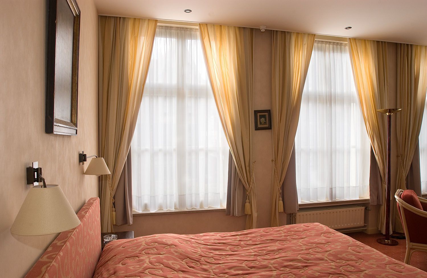 1 bedroom, in-room safe, desk, iron/ironing board