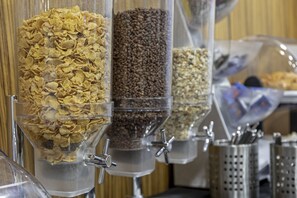 Frokostbuffé hver dag (mot et tillegg)