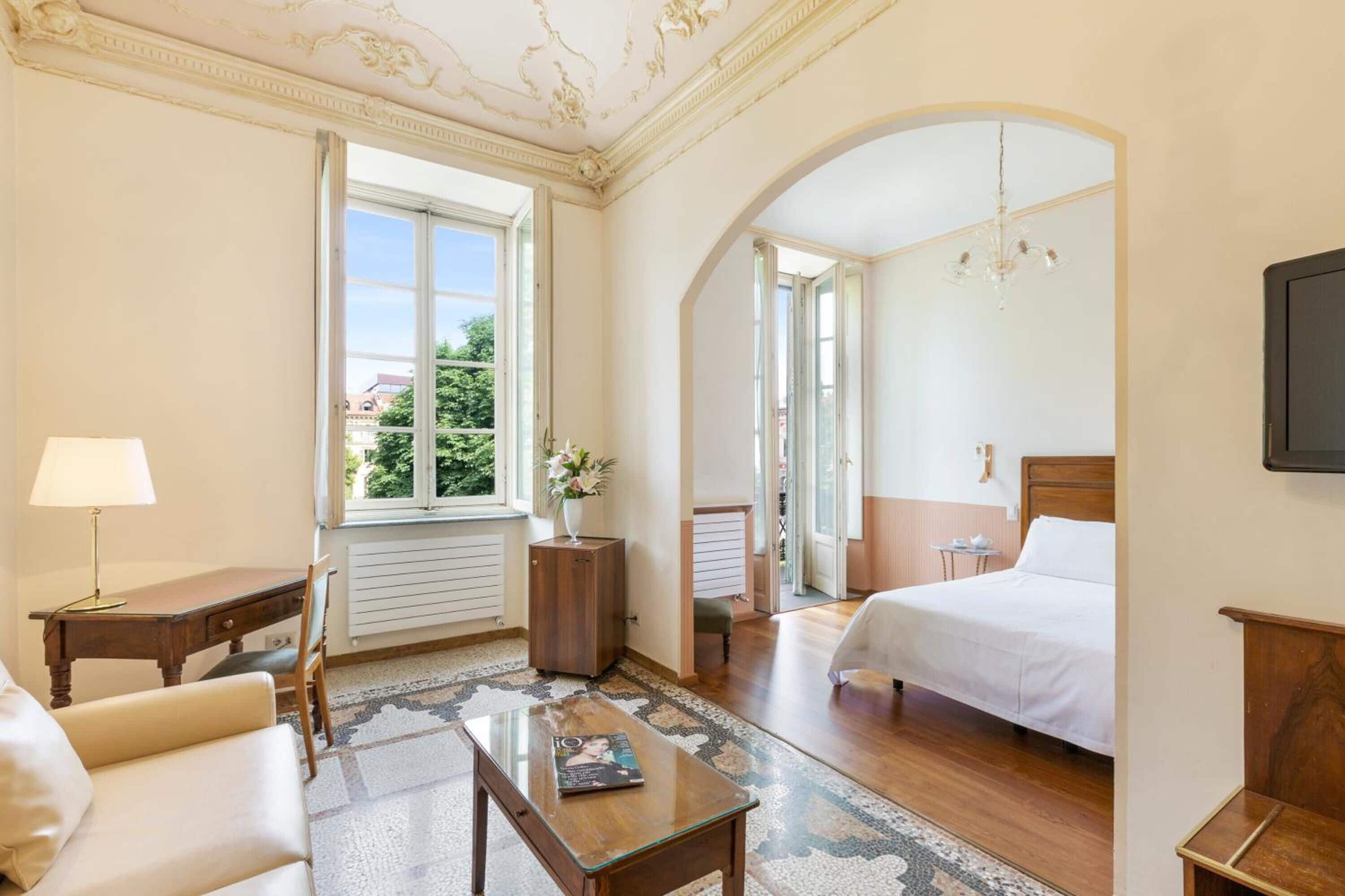 suite | down duvets, minibar, in-room safe, laptop workspace